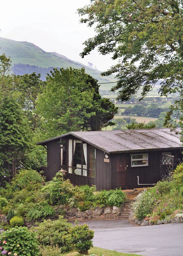 Click here for more about Woodpecker Lodge
