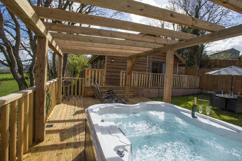 Click here for more about Elm Lodge