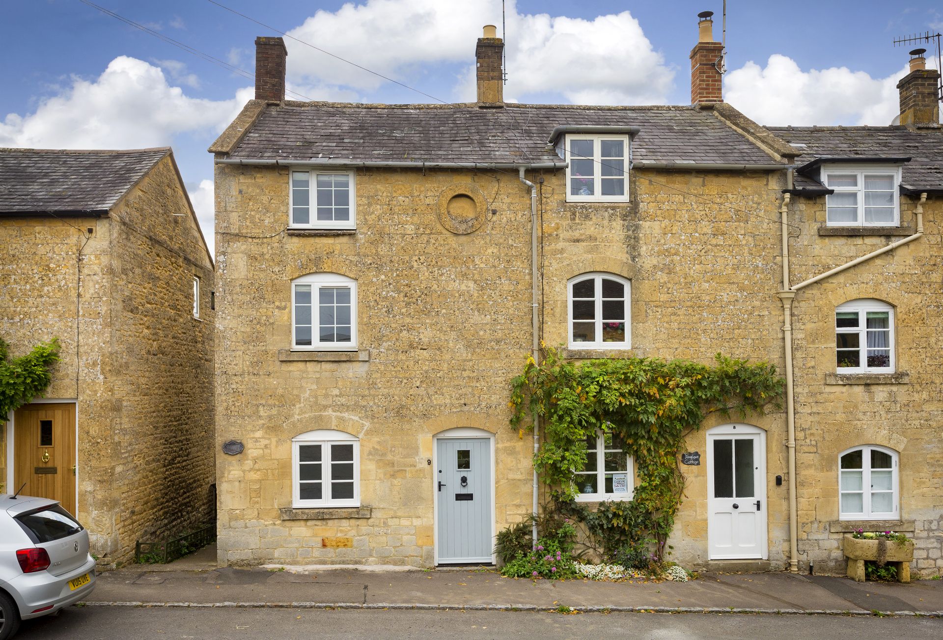 Click here for more about Clematis Cottage