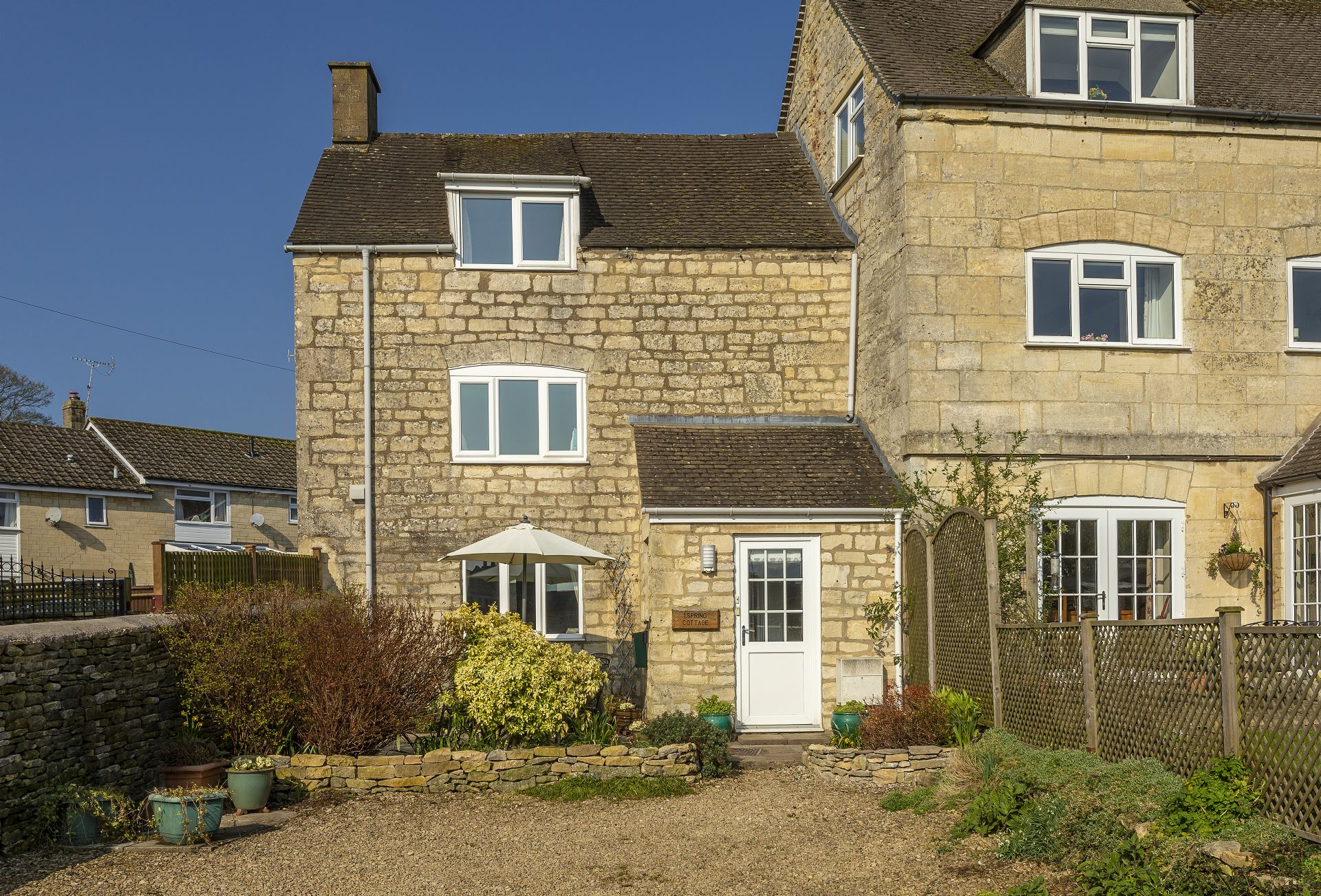 Click here for more about Spring Cottage