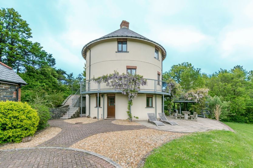 Click here for more about The Roundhouse