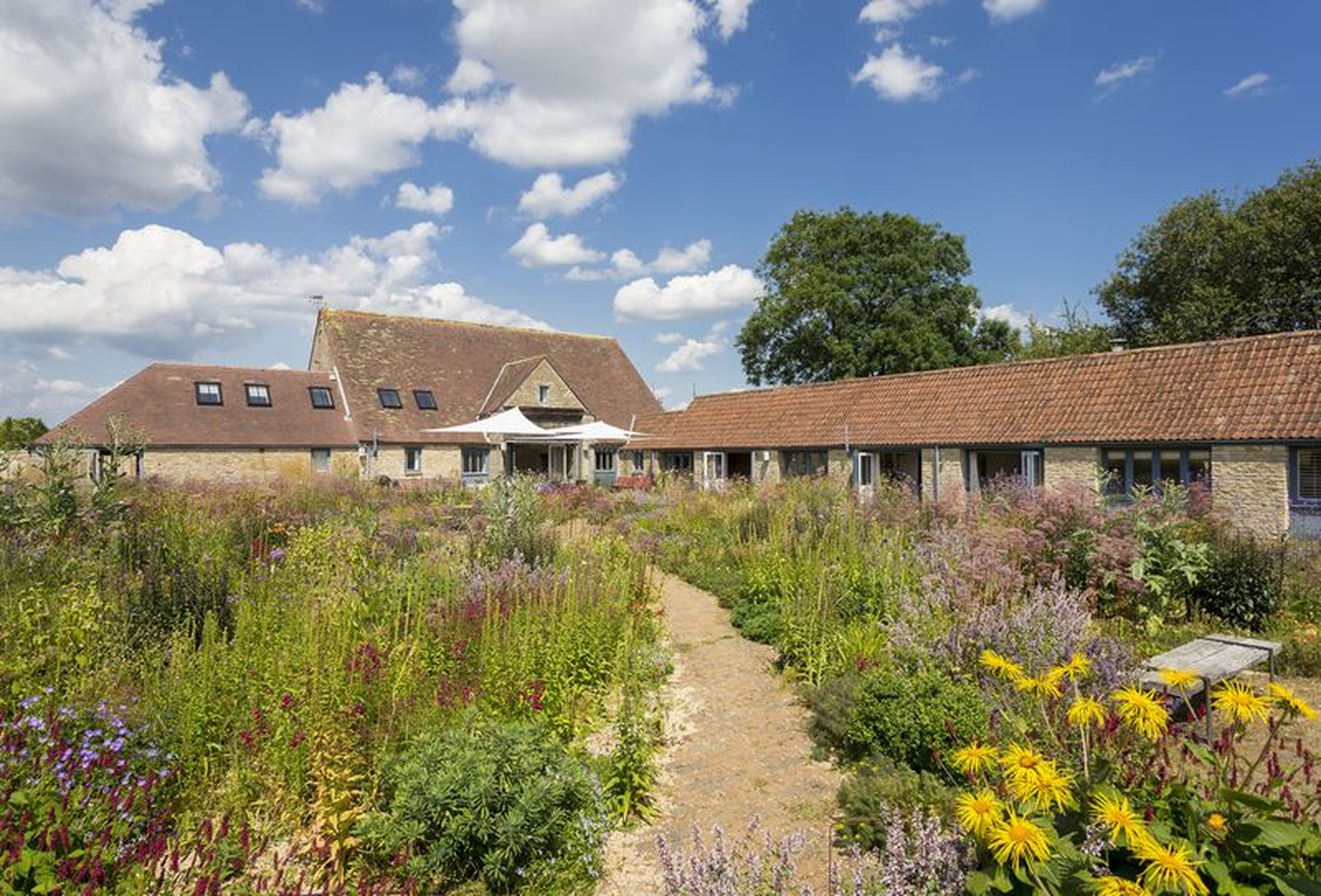 Click here for more about Hailstone Barn (6 Guests)