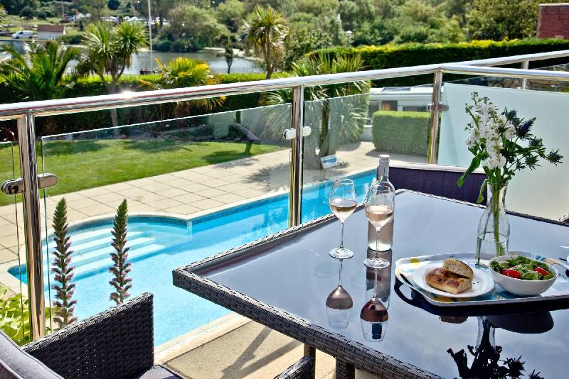 Click here for more about 3 Goodrington Lodge