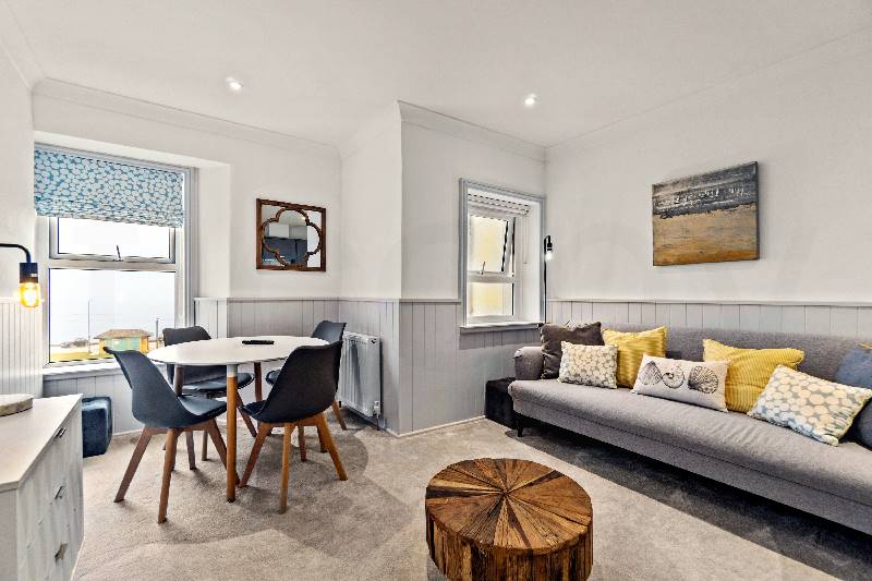 Click here for more about Turtle Beach, Sunnybeach Apartments