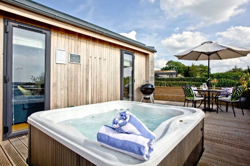 Click here for more about Perry Lodge, Strawberryfield Park