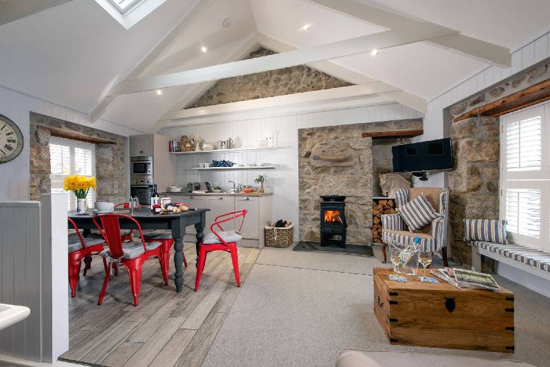 Click here for more about Sunny Corner