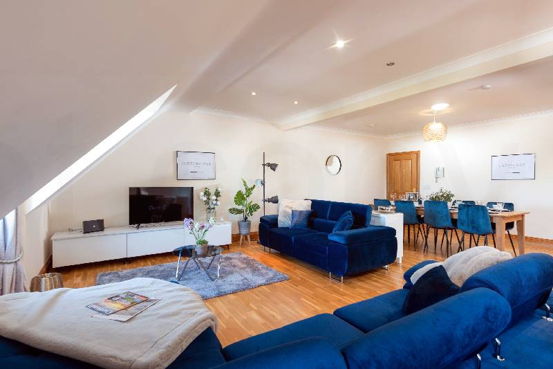 Click here for more about 10 The Manor, Porthkidney Sands