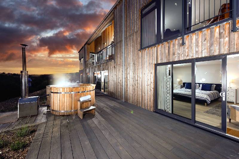 Click here for more about Riverview Barn