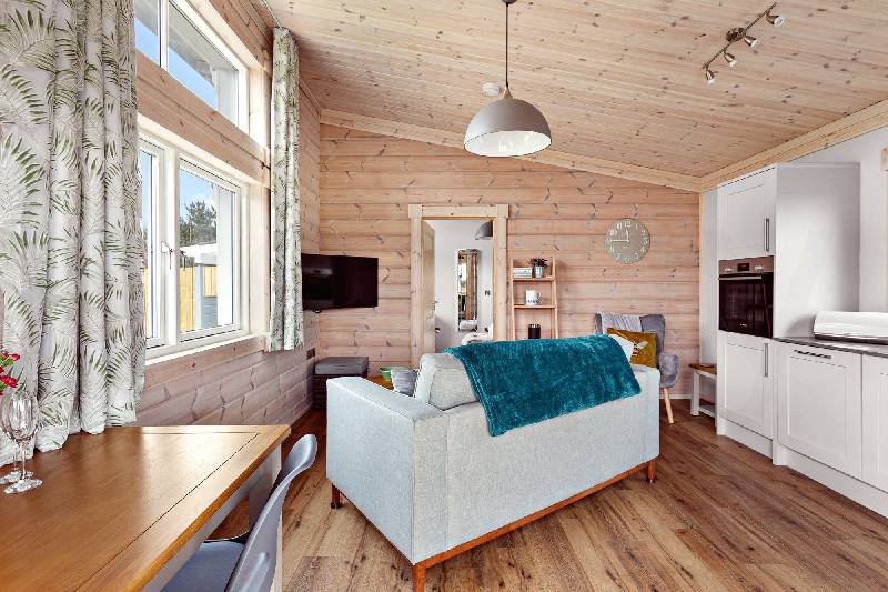 Click here for more about Middle Thorne, Great Field Lodges