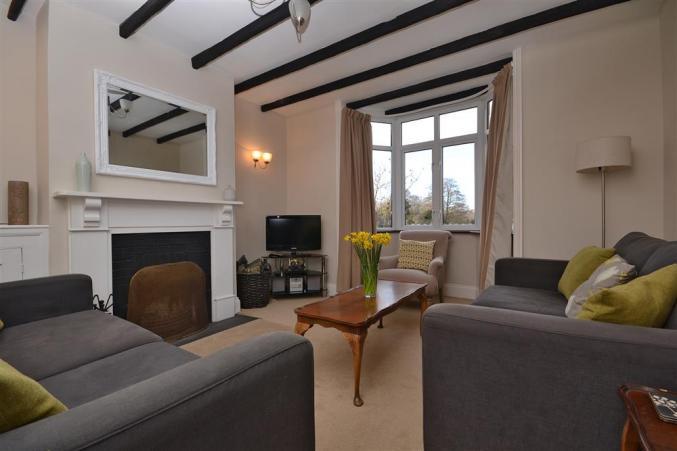 Click here for more about 2 Knoll Cottages