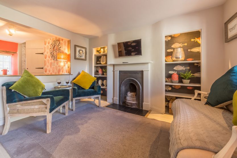 Click here for more about No. 33 Cottage 3