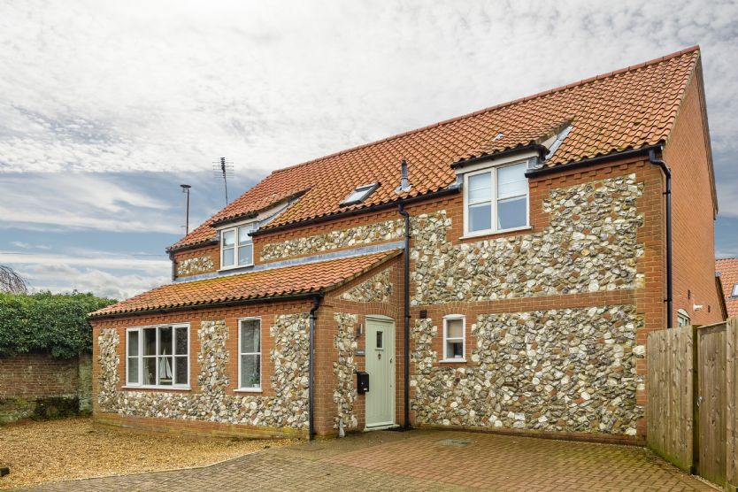 Click here for more about Caddows