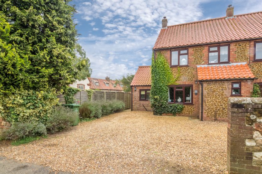 Click here for more about Tide Cottage