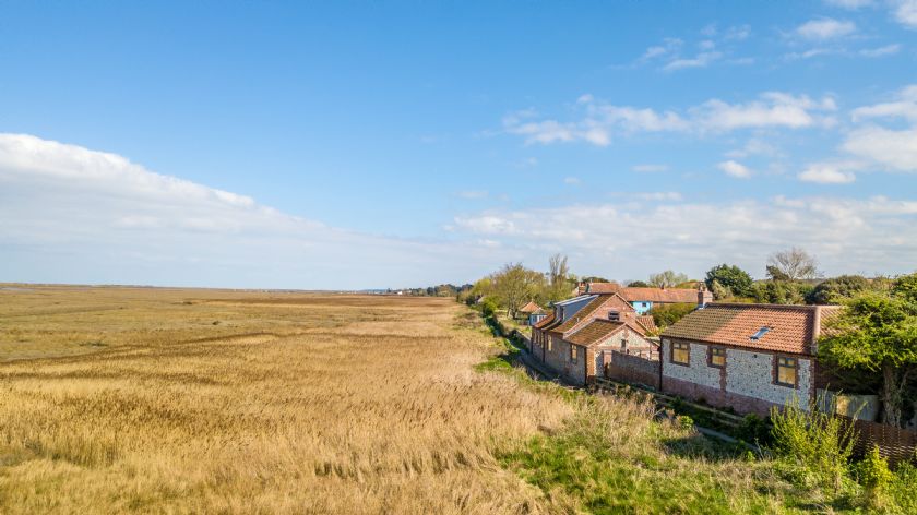 Click here for more about Marsh Retreat