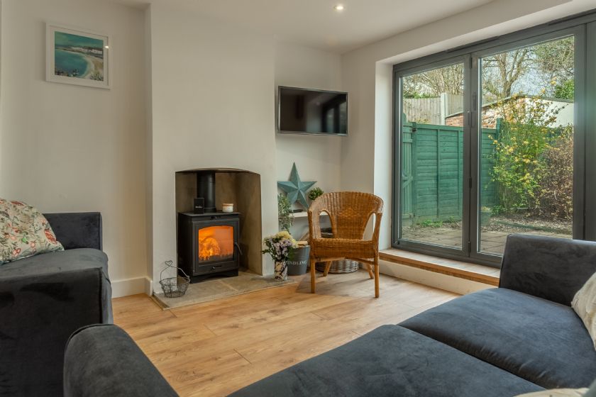 Click here for more about Rainbow Cottage