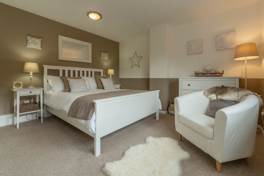 Click here for more about Telford Cottage