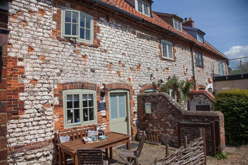 Click here for more about Pear Tree Cottage