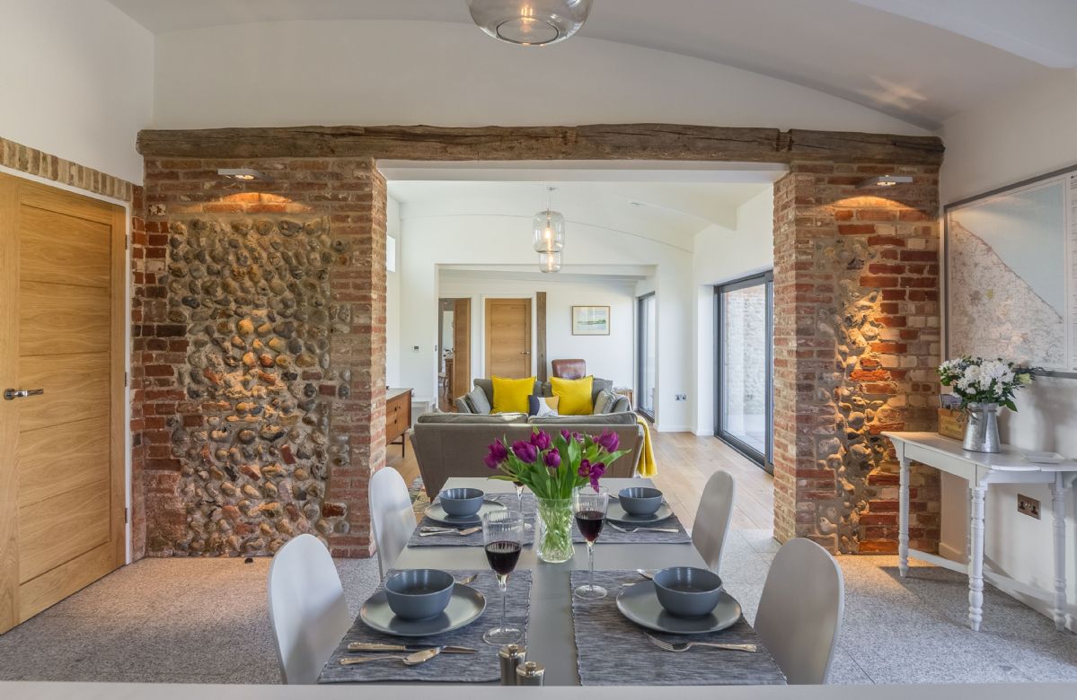 Click here for more about Big Sky Barn