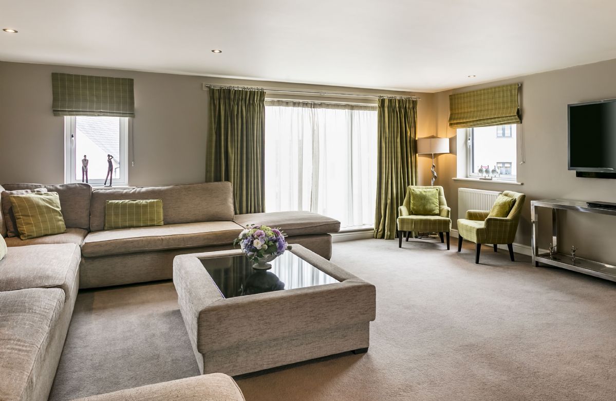 Click here for more about Townhouse No. 5