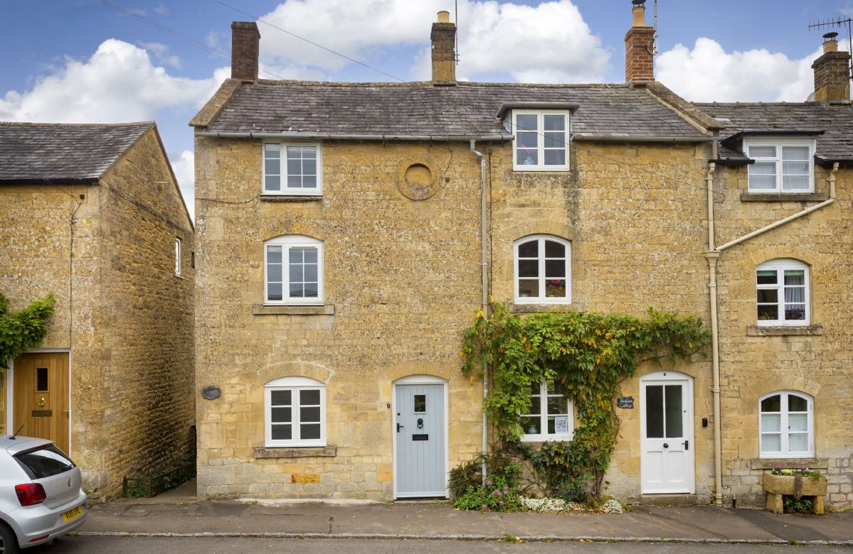 Click here for more about Clematis Cottage