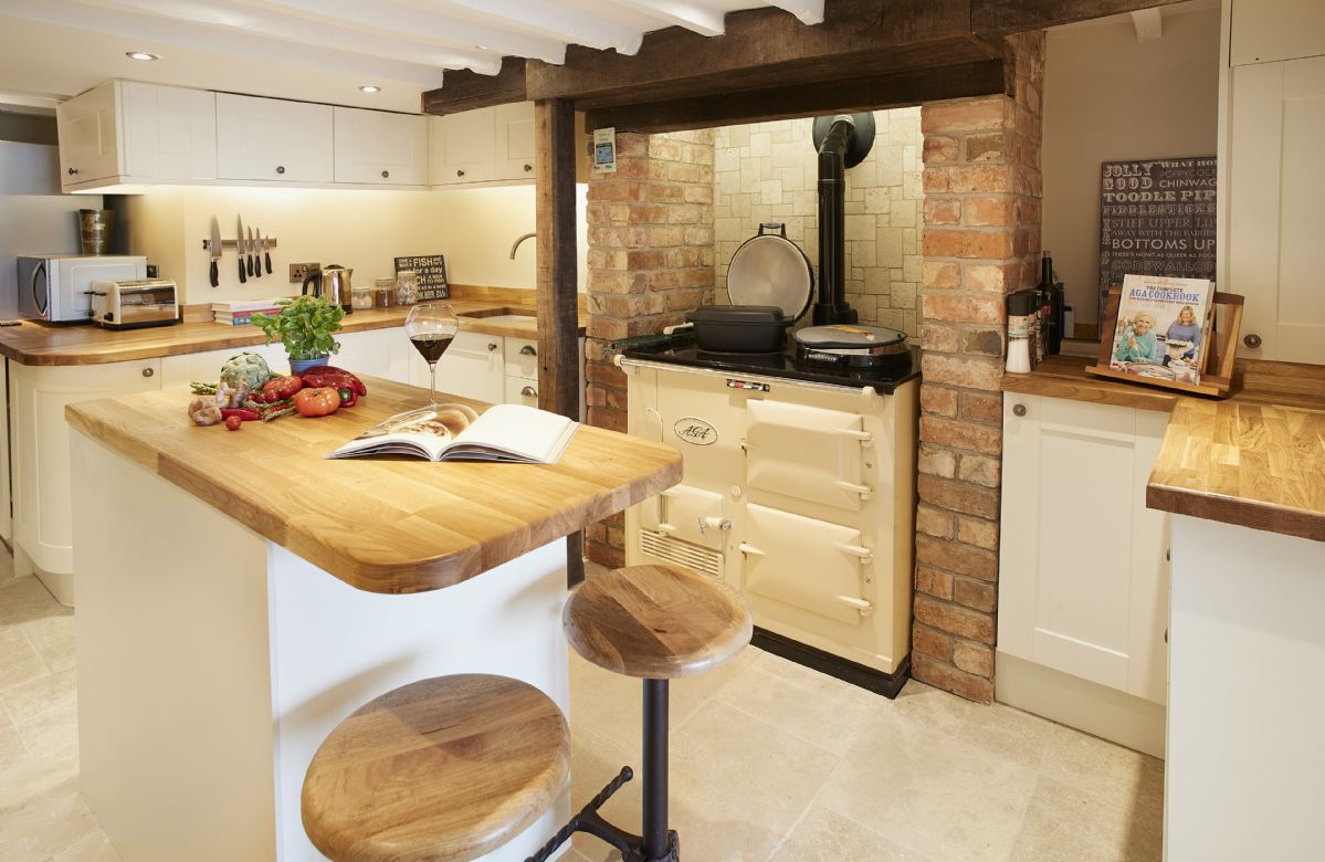 Click here for more about 39 Foxtail Cottage