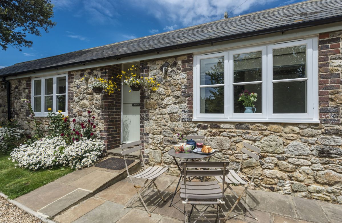Click here for more about Dapple Cottage