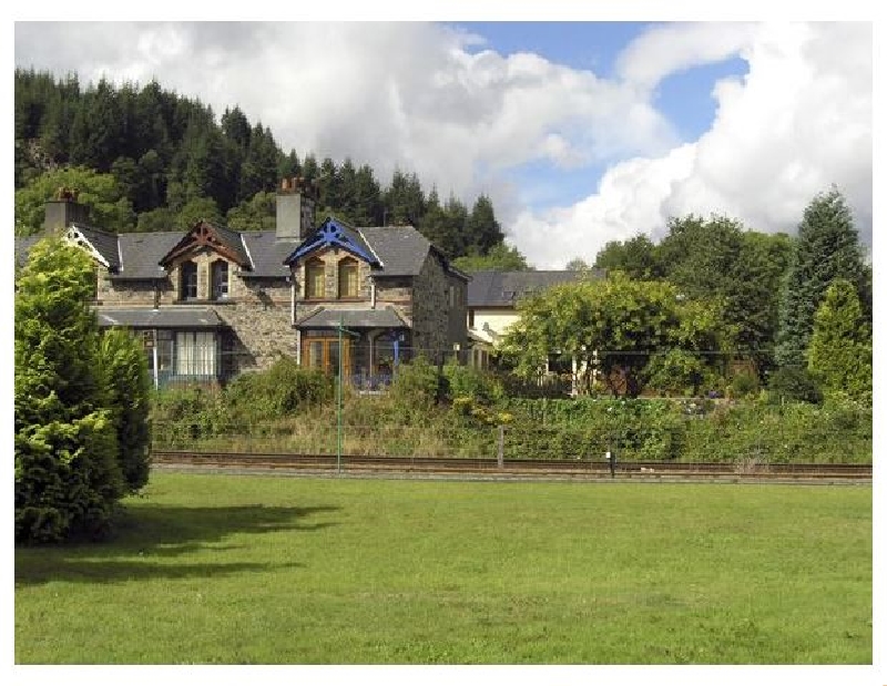 Click here for more about No 1 Railway Cottages