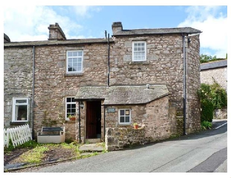 Click here for more about Cragg Cottage