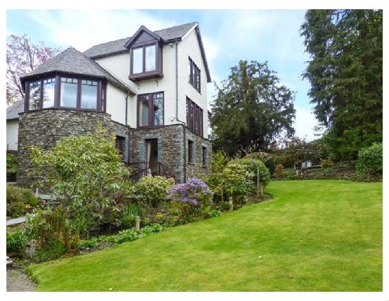 Click here for more about Ruscello Apartment