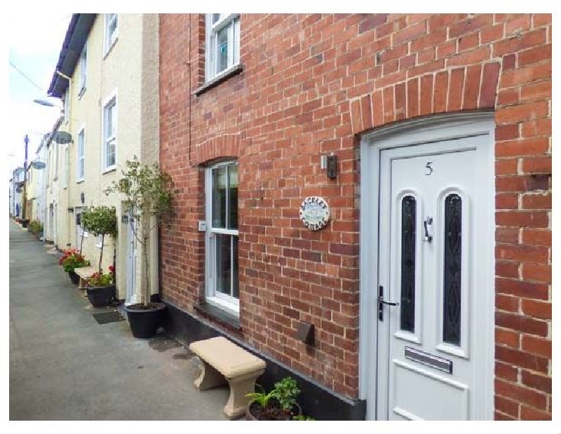 Click here for more about Backlet Cottage