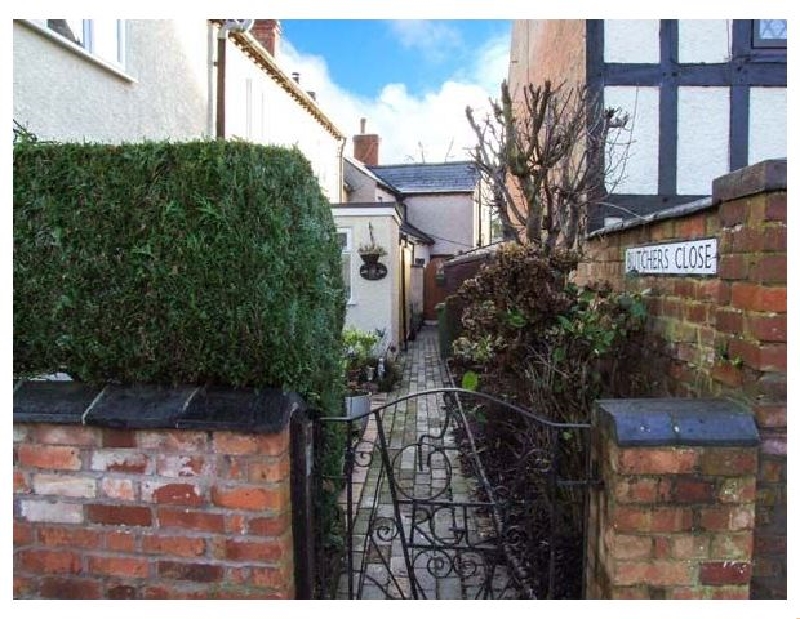 Click here for more about Primrose Cottage