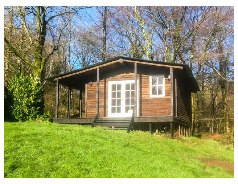 Click here for more about Lakeside Cabin