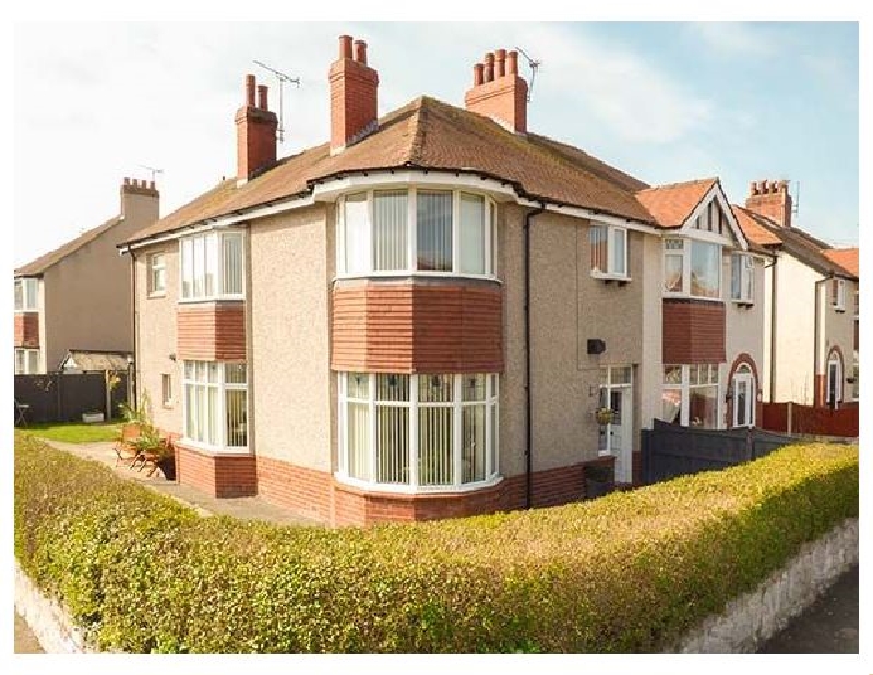 Welsh holiday cottages - Beach House
