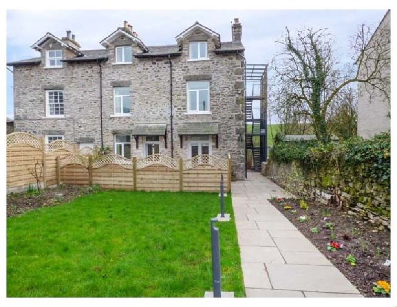 Click here for more about Crooklands House 1