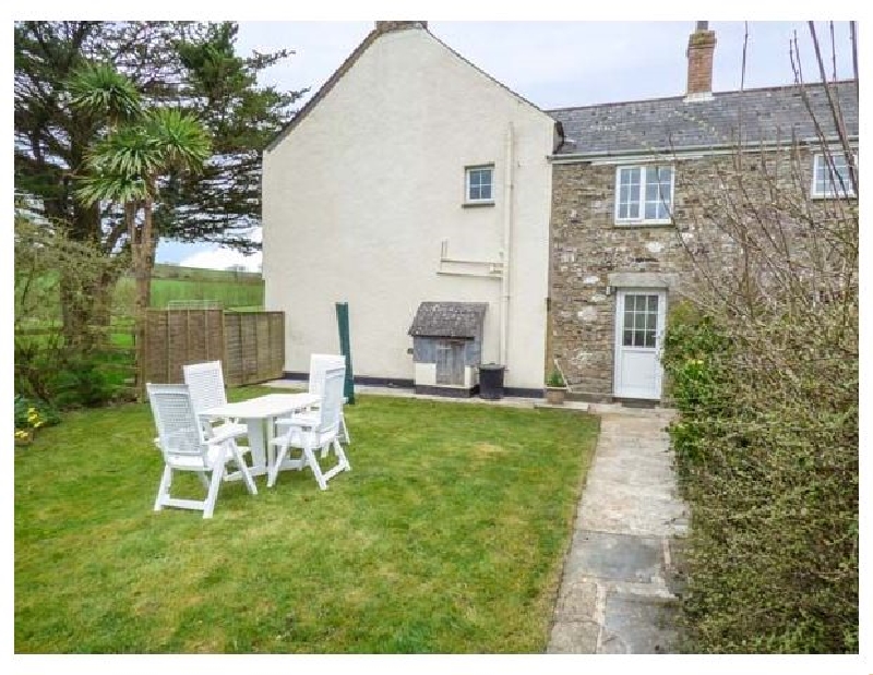Click here for more about Holly Cottage