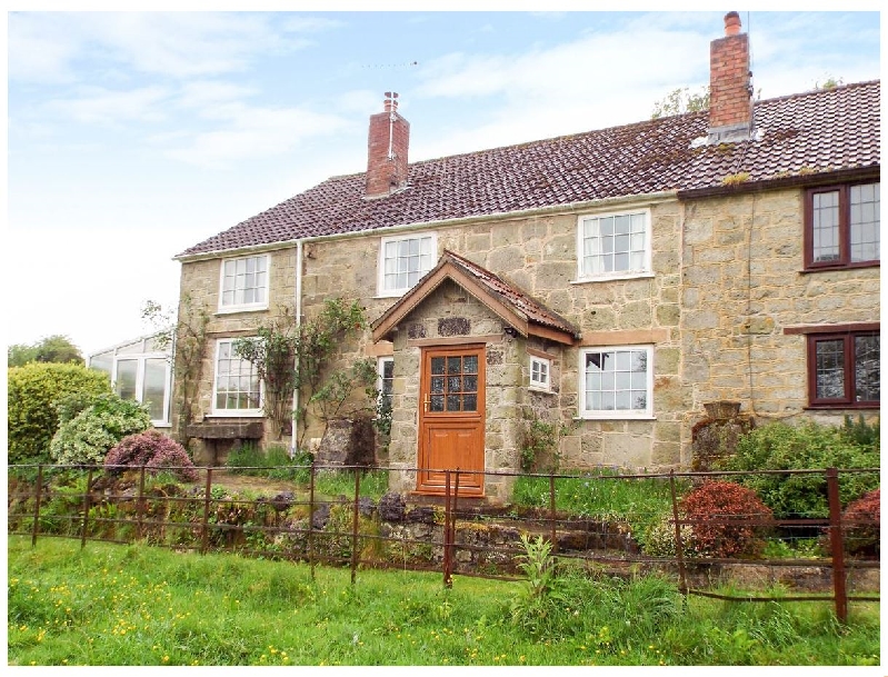 Click here for more about 1 Castle Orchard