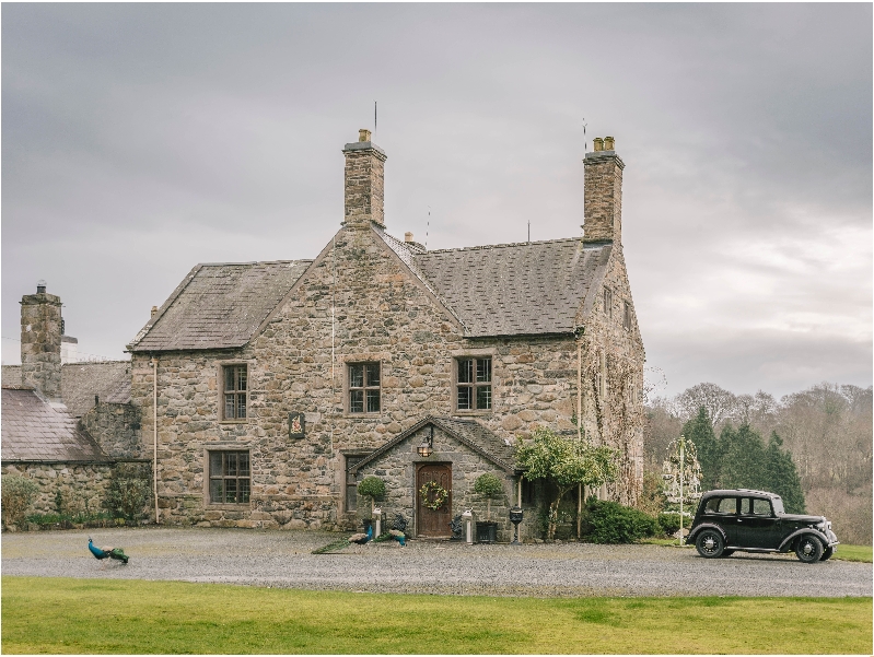 Welsh holiday cottages - Talhenbont Hall