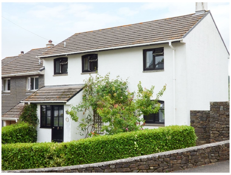 Click here for more about 4 Orchard Close