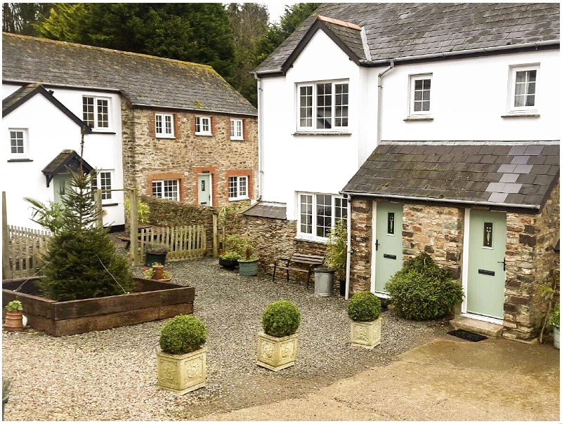 Click here for more about Swallow Cottage