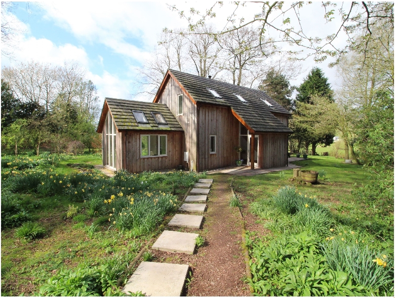 Click here for more about Little Treasure Cottage