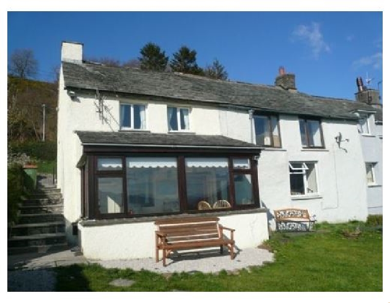Click here for more about Squirrel Cottage