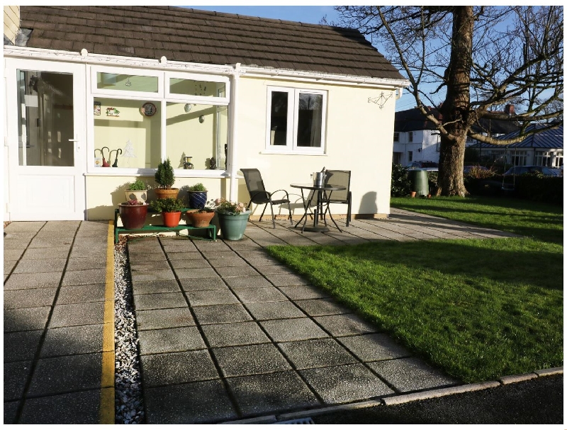 Click here for more about Sunny Corner