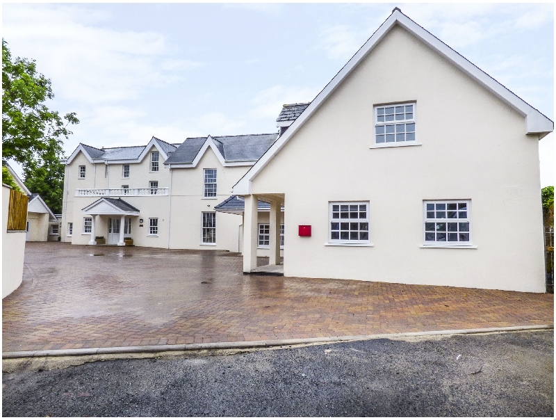 Welsh holiday cottages - Hideaway House at The Hideaway