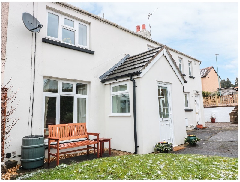 Click here for more about 25 Parragate Road