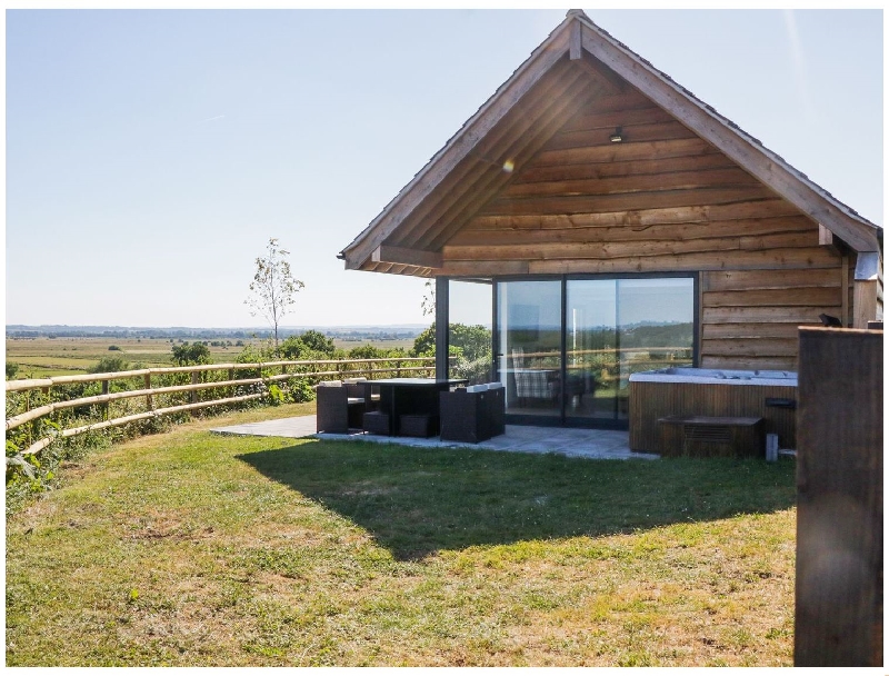 Click here for more about Heron Lodge Castle Farm