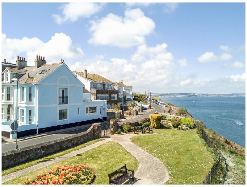 Click here for more about Panoramic Cottage