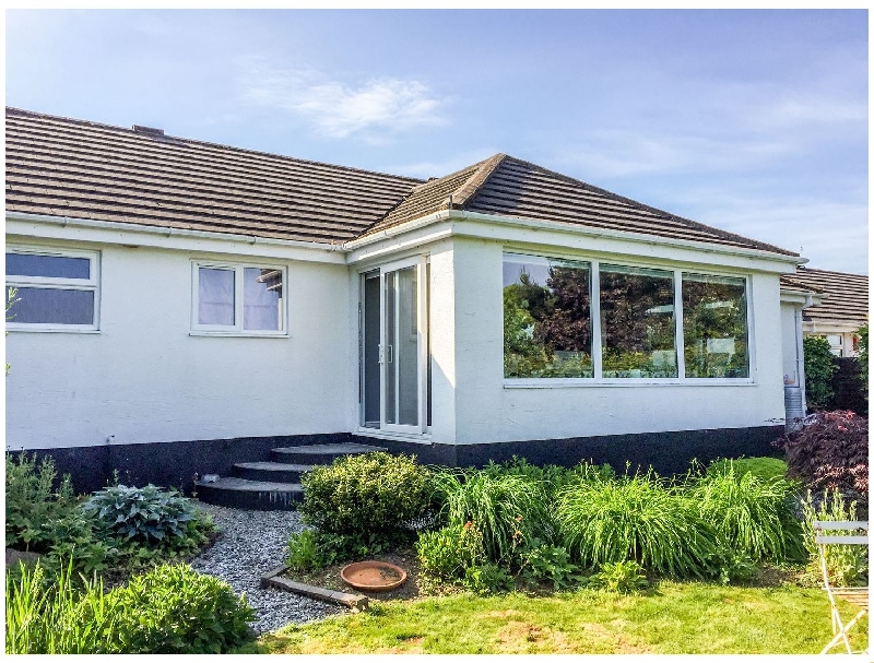 Click here for more about 65 Foxdown Manor