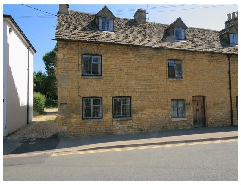 Click here for more about Newbury Cottage