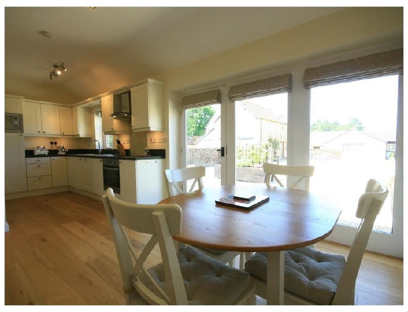 Click here for more about Nutchat Barn