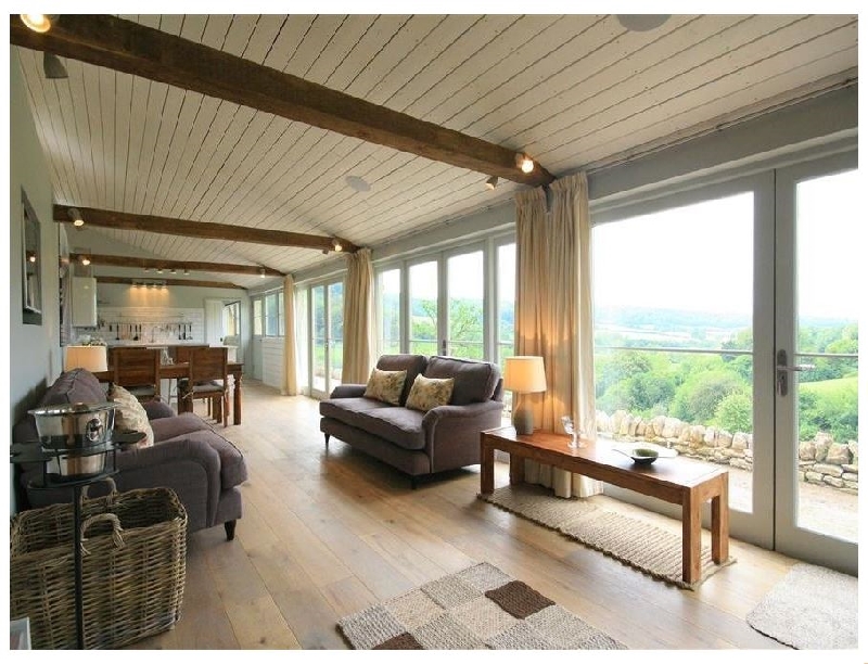 Click here for more about Bridge Barn